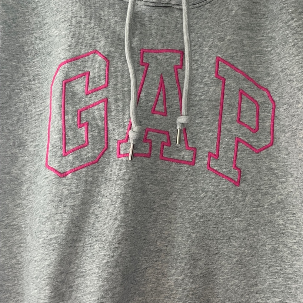 💁♀️WOMENS GAP Light Gray Hoodie with Pink Logo - Picture 3 of 9